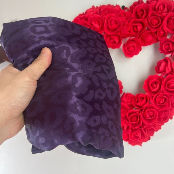 J.O.A Flirting It Up Purple Leopard Print Satin Midi Dress XS Extra Small - Picture 9 of 9